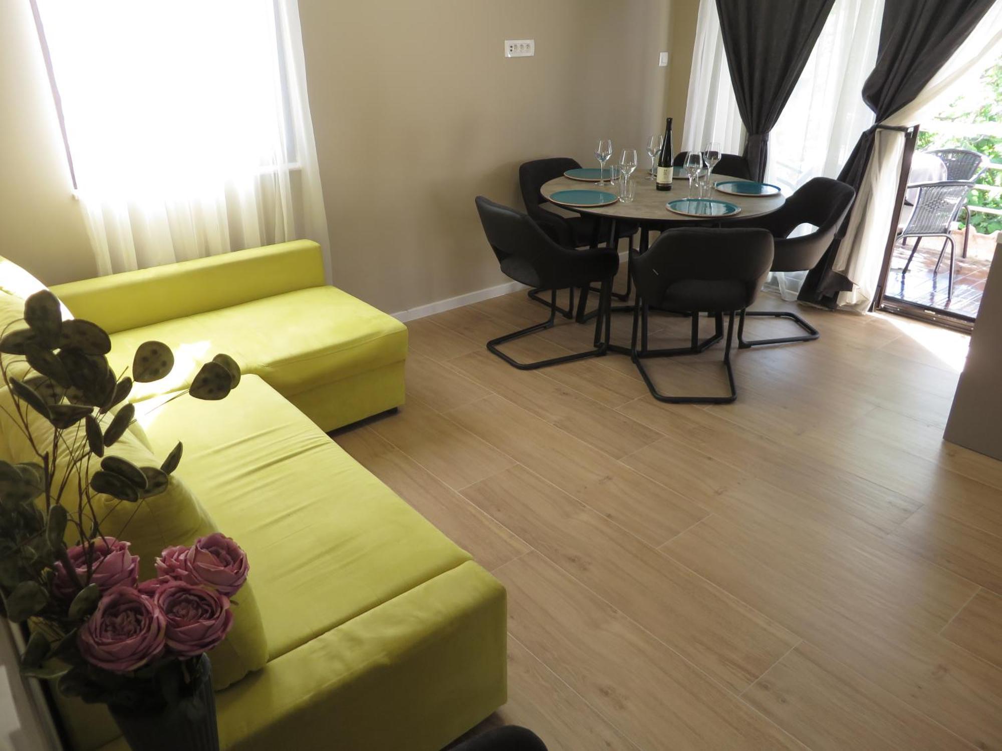 Apartments Amfa Biograd Na Moru Oda fotoğraf